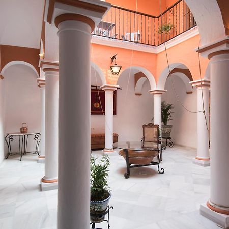 Apartamento La Casa Del Santo การ์โมนา ภายนอก รูปภาพ