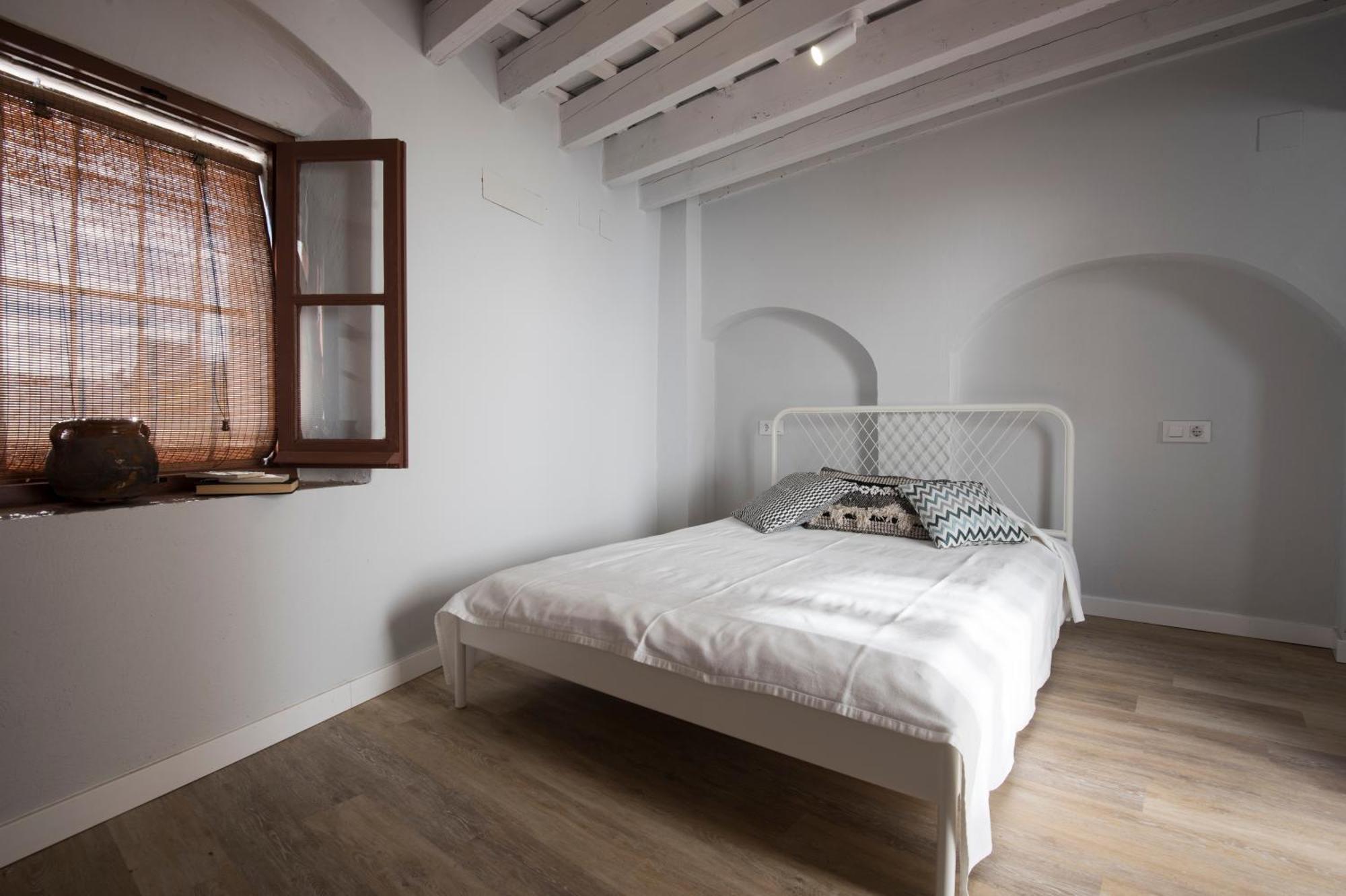 Apartamento La Casa Del Santo การ์โมนา ภายนอก รูปภาพ
